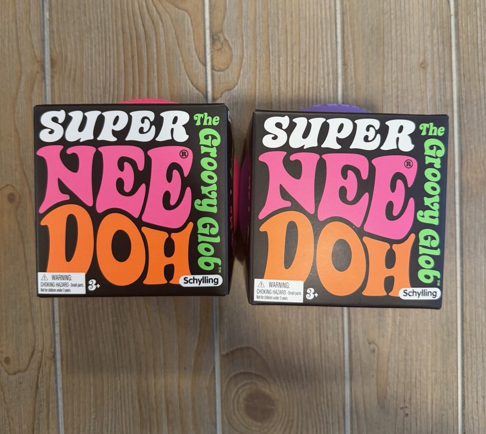 NWT Super NeeDoh Groovy Glob