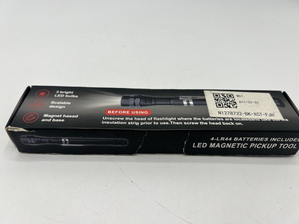 LED Magnetic Pickup Tool Telescoping Extendable Flashlight Hand Tool