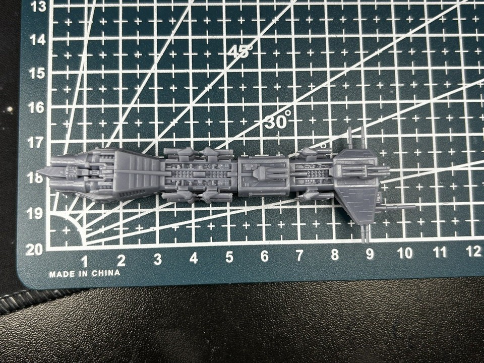Babylon 5 Nova Class Dreadnought Miniature - 100mm Long