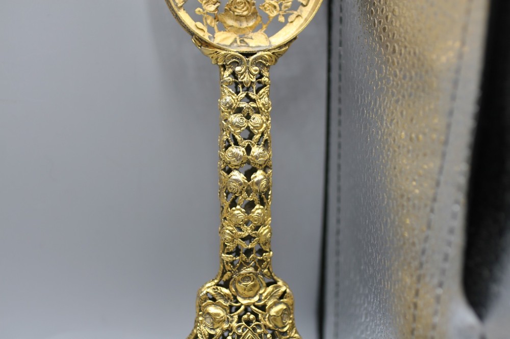 Vtg Child's 10.5" Hand Brush vanity dresser for repair E1