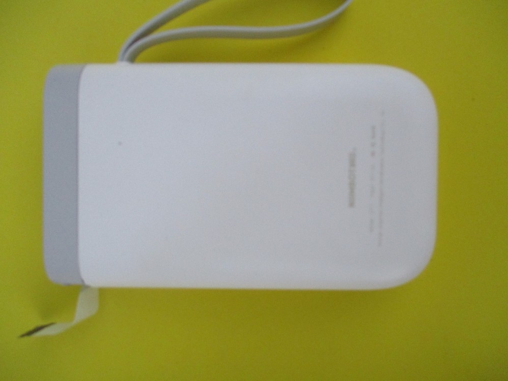 NIIMBOT D11 Bluetooth Portable Classic White Thermal Printer Label Maker
