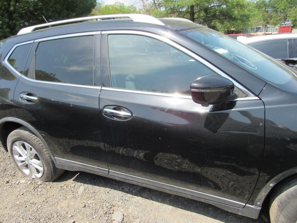 ROGUE 2016 Glove Box 1045508