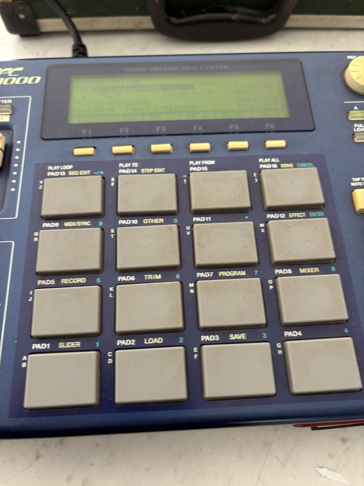 Akai MPC1000