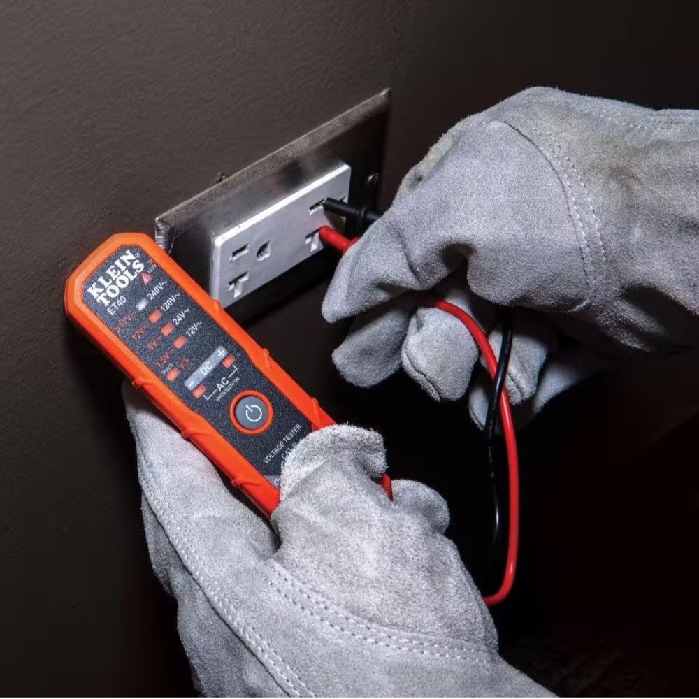Klein ToolsDigital AC/DC Voltage and GFCI Receptacle Test Set