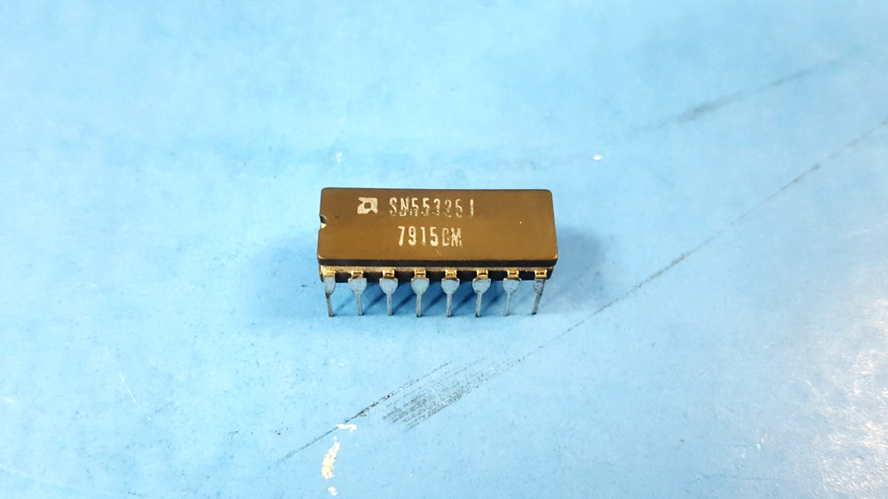 One pc- IC Memory Core Driver, SN55325J, AMD, Ceramic DIP, 16PIN