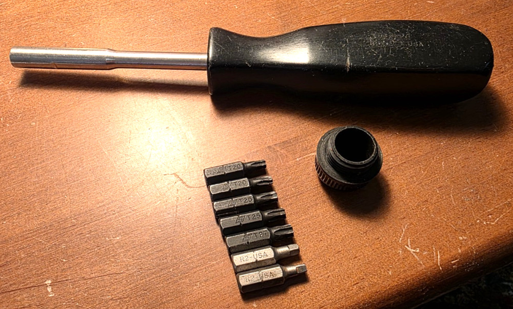 Vntg SNAP-ON TOOLS Screwdriver & 5 Torx Bits SSTM40 Black Underline Plus 2 Bits