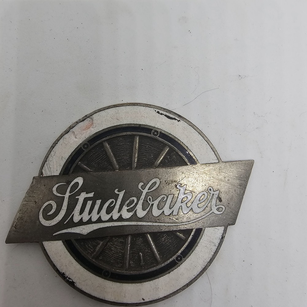 Studebacker Badge