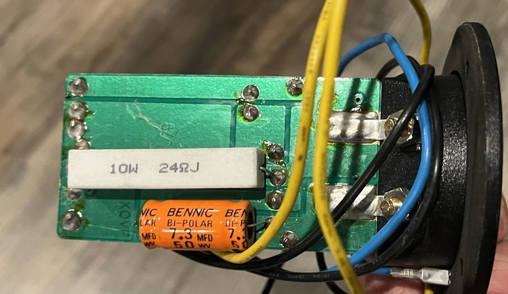 2 Way Passive Crossover Network Mounted On Connector Cup