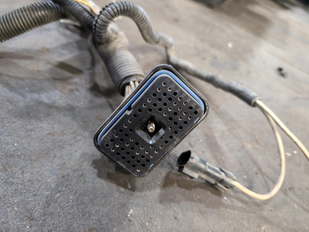 Freightliner COLUMBIA 120 Wiring Harness, Cab - Used