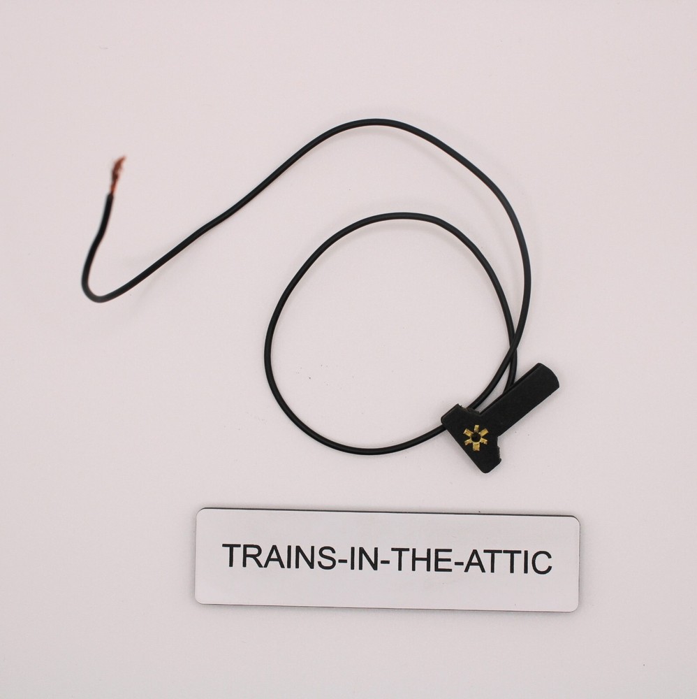 LIONEL HEADLIGHT WIRED CONTACT.