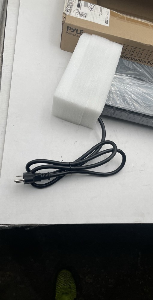 PYLE PDBC70 15 Amp Power Supply Power Switch Control Unit