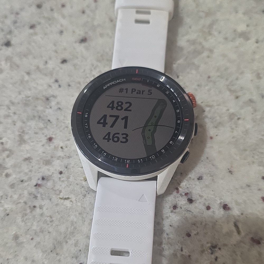 Garmin Approach S62 Golf GPS Watch White Touchscreen Auto Course Recognition