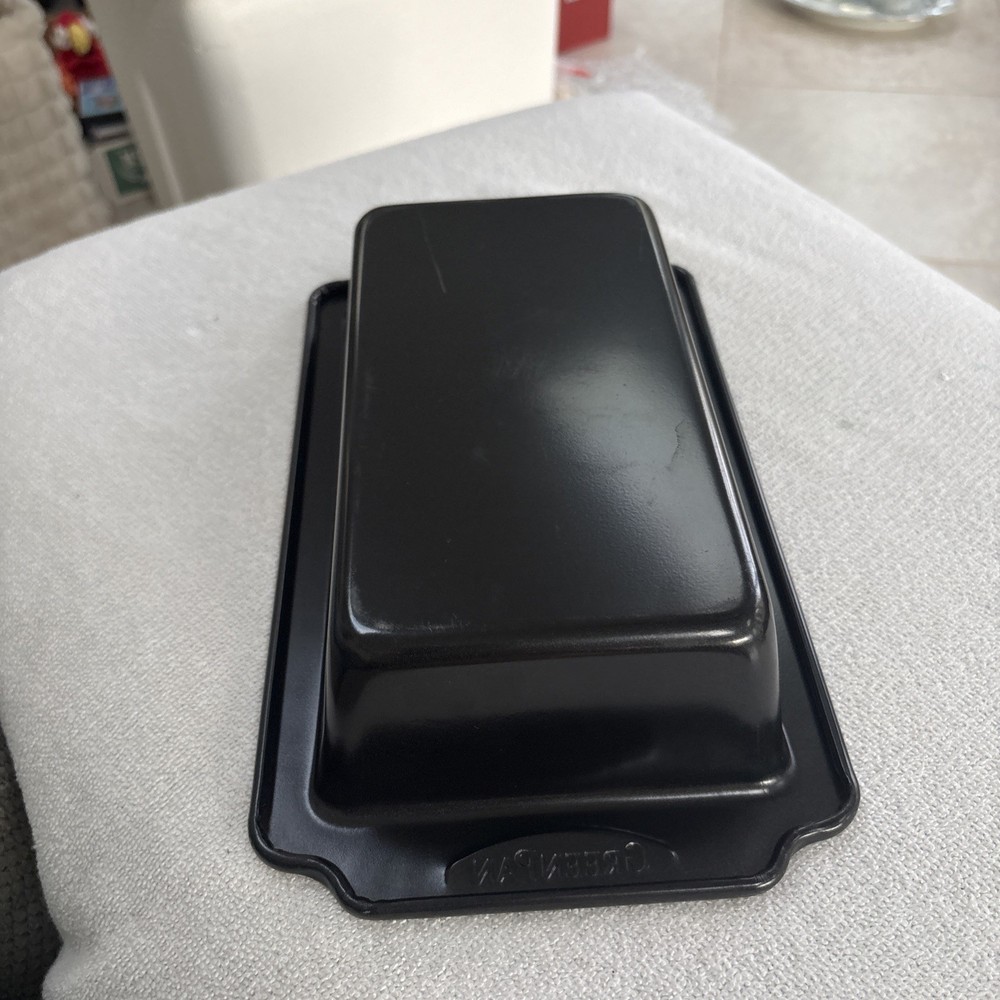 green pan Bread Or Meatloaf Pan