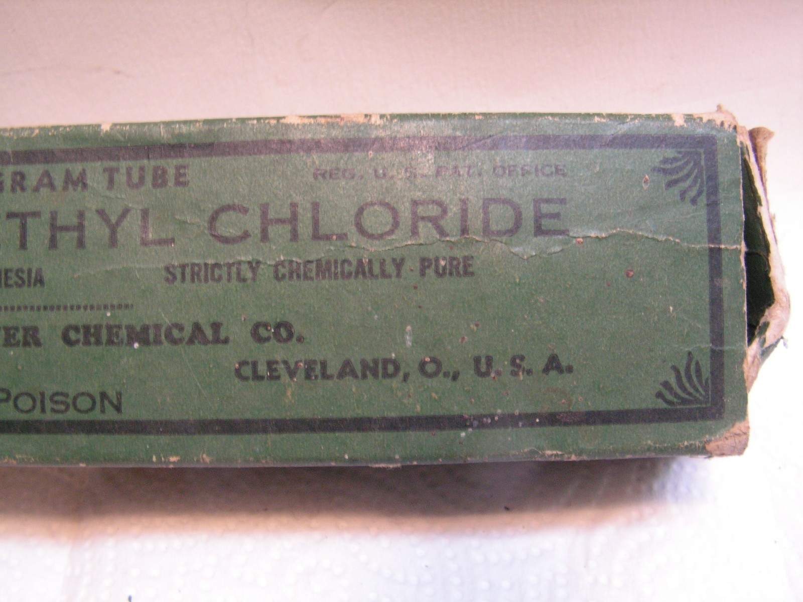 Vintage Gebauer's Ethyl Chloride 100g Tube In Box. TUBE VERY GOOD BOX WORN!