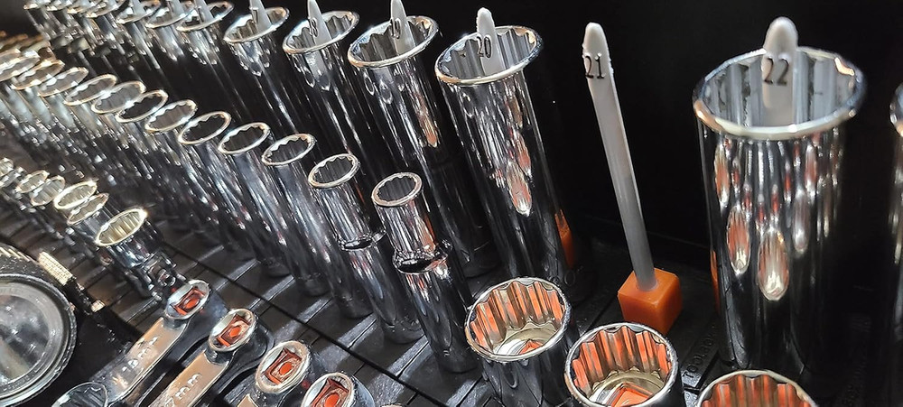 - Socket Organizers 1/4" | Includes 12 Modular Socket Organizers and 6 Spacers |