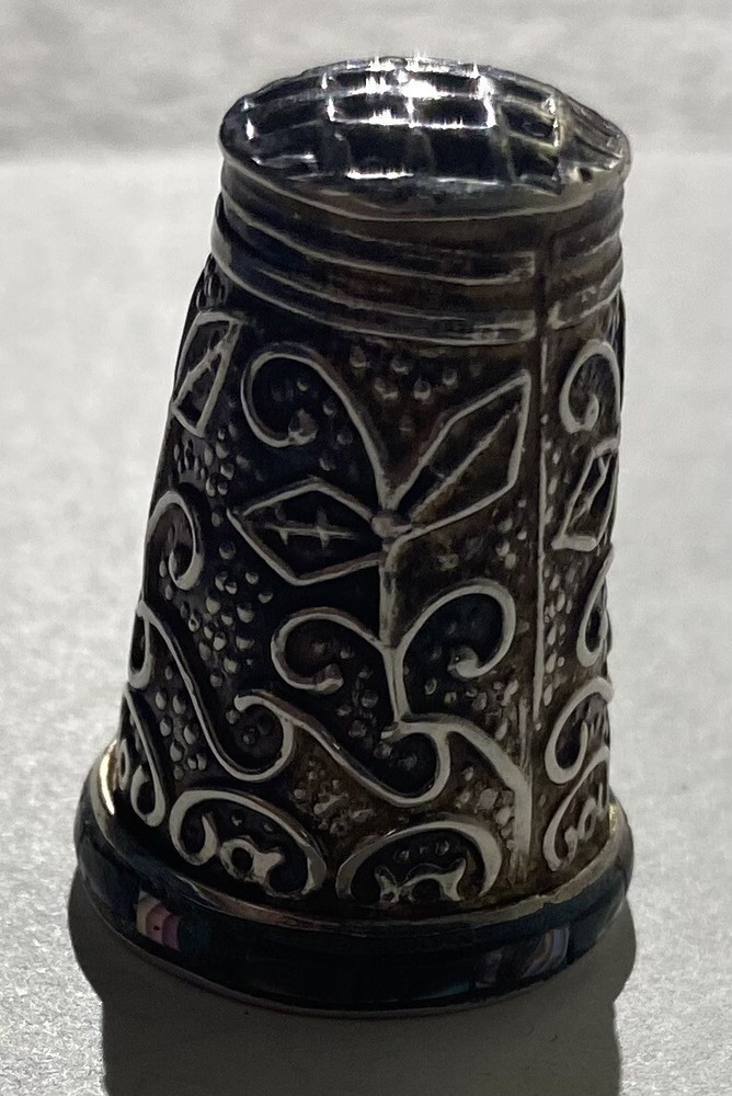 VINTAGE MEXICAN STERLING SILVER THIMBLE FANCY DESIGN WORK