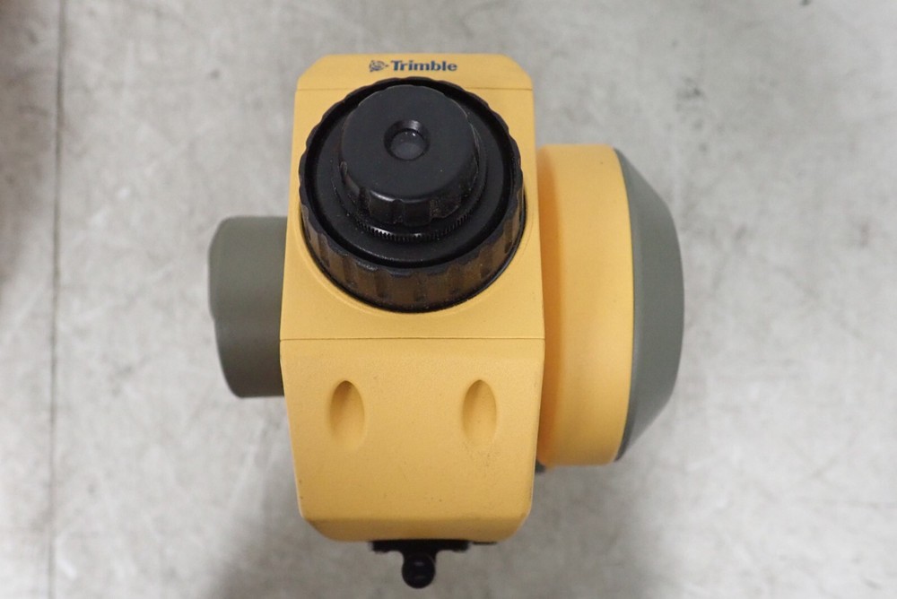 Trimble 3303 DR Direct Reflex Survey Total Station with Case