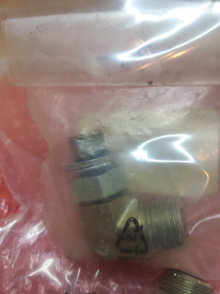 Volvo VOE13933913 Loader HYDRAULIC FITTING