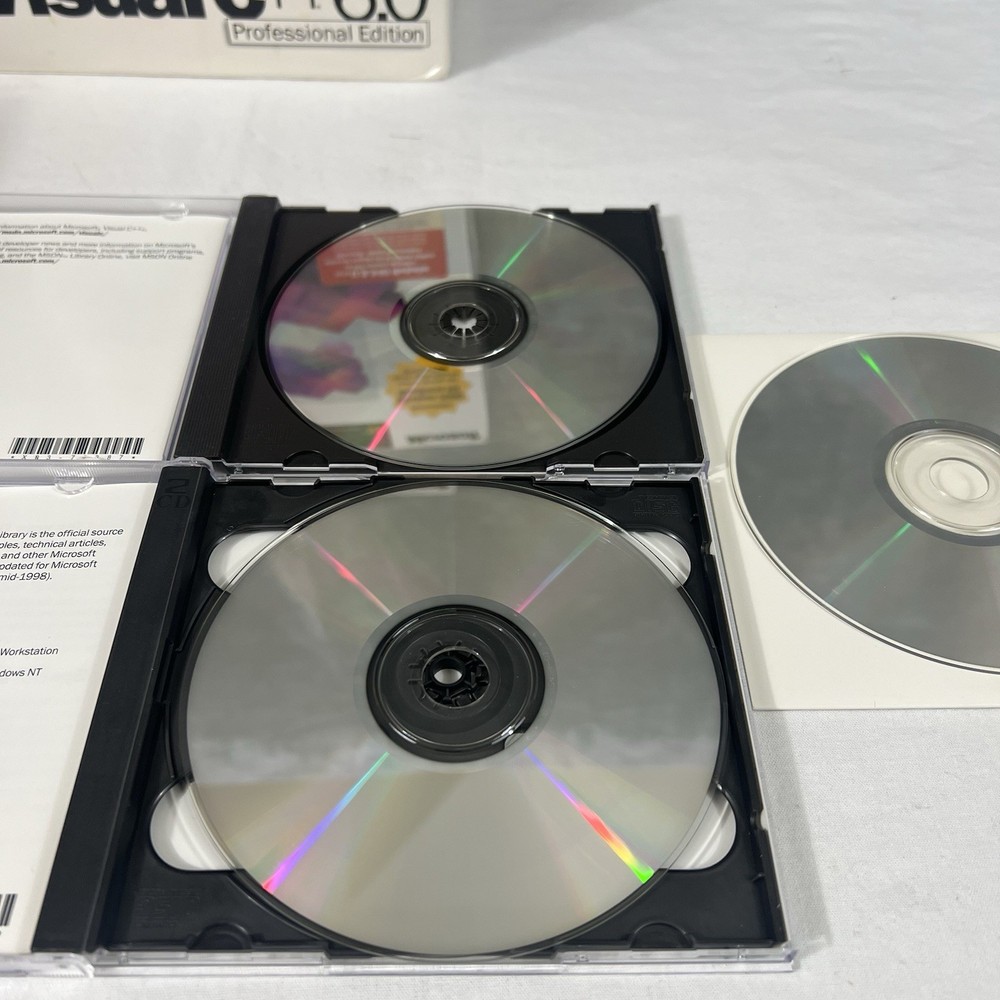 Microsoft Visual C++ 6.0 Professional Edition 048-00318 CLEAN DISC