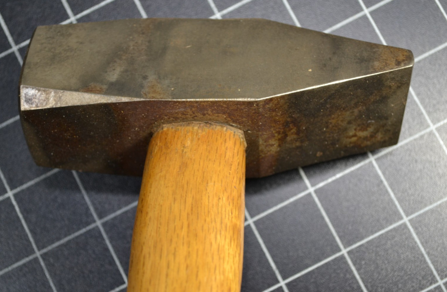 GERMAN - 2000g - BLACKSMITH - FORGING HAMMER - CROSS PEIN - ALL ORIGINAL