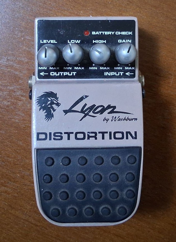 LYON  DISTORTION