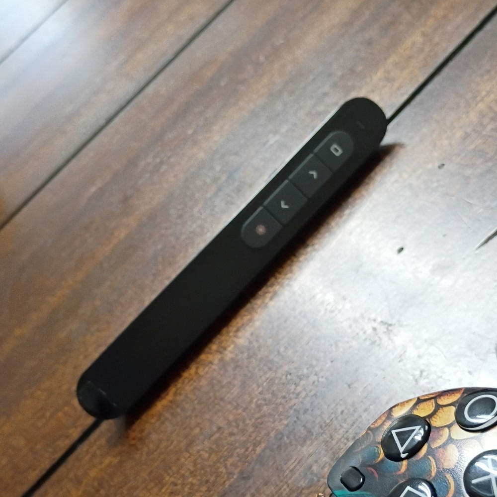 Lazer Red Battery-Powered Laser Pointer for Astronomy 900Miles Range