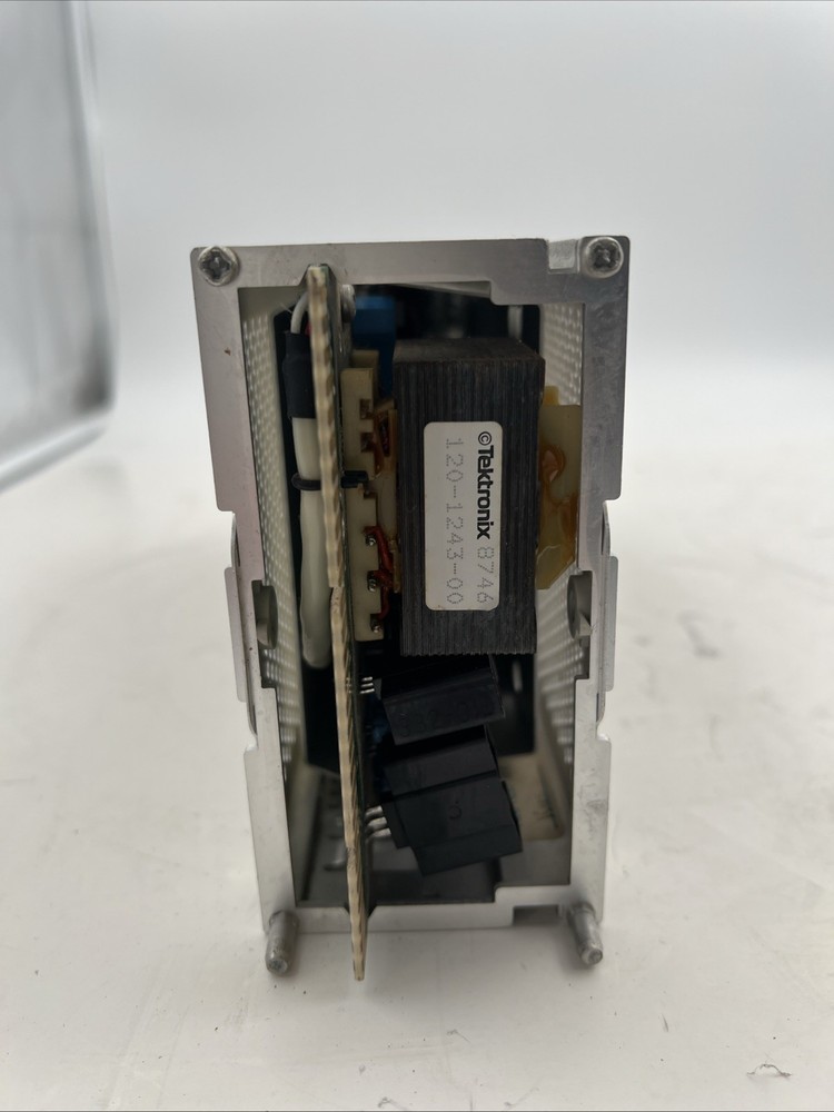 Tektronix DM501A Digital Multimeter Untested