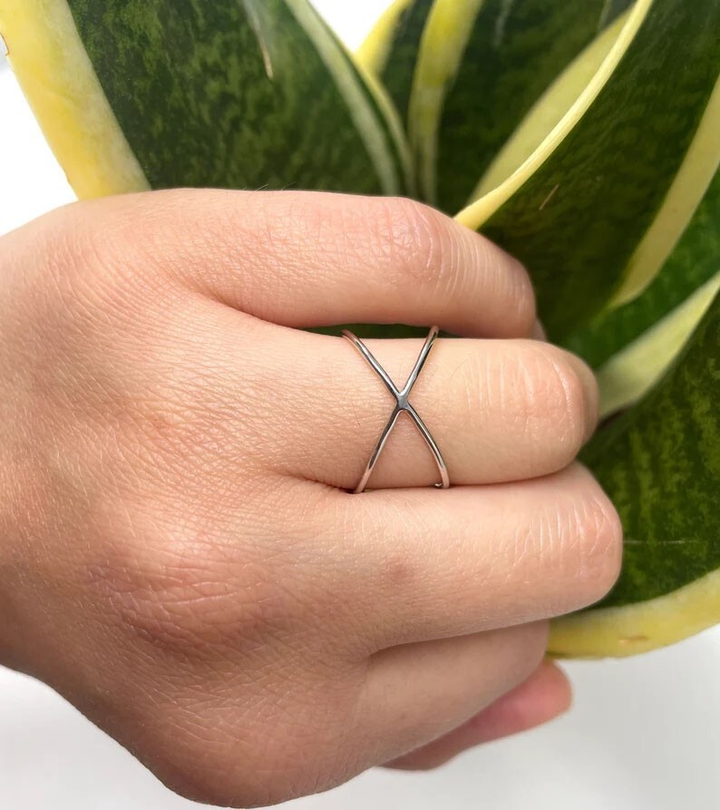 Solid 925 Sterling Silver Criss Cross Adjustable Wire Crossover Ring For Women
