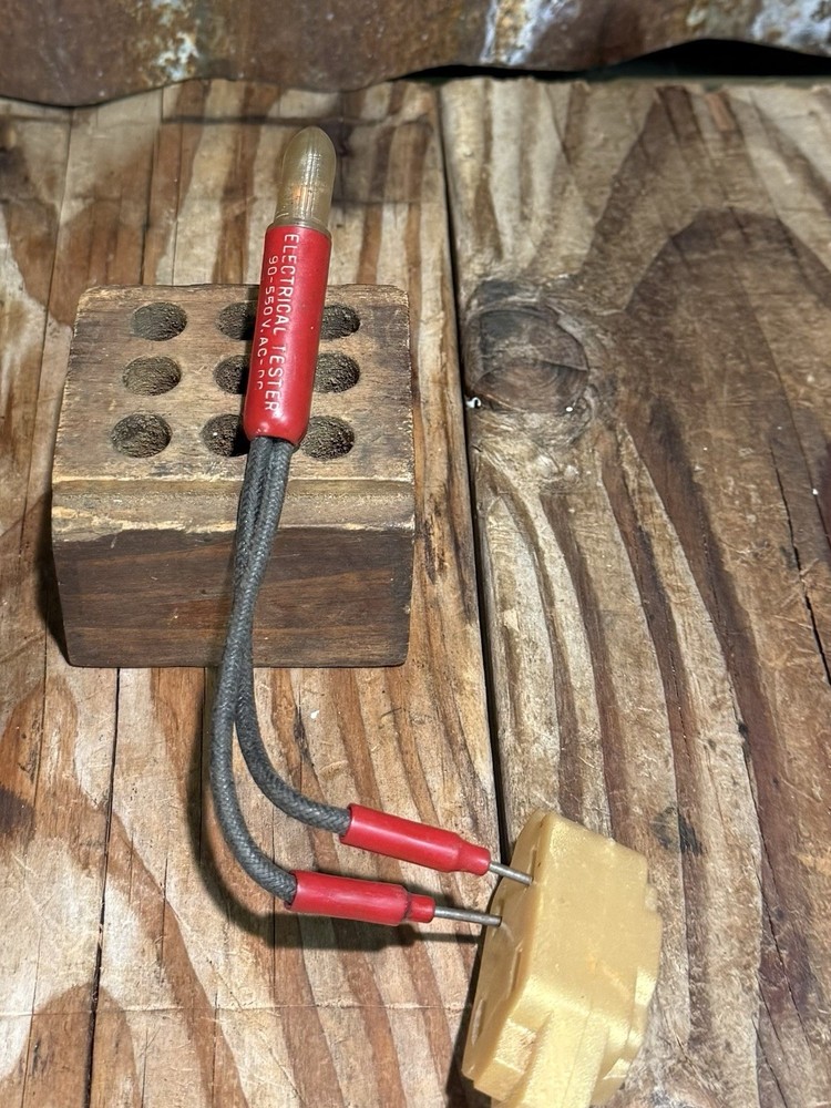 Vintage 90-550V AC/DC Voltage Detector