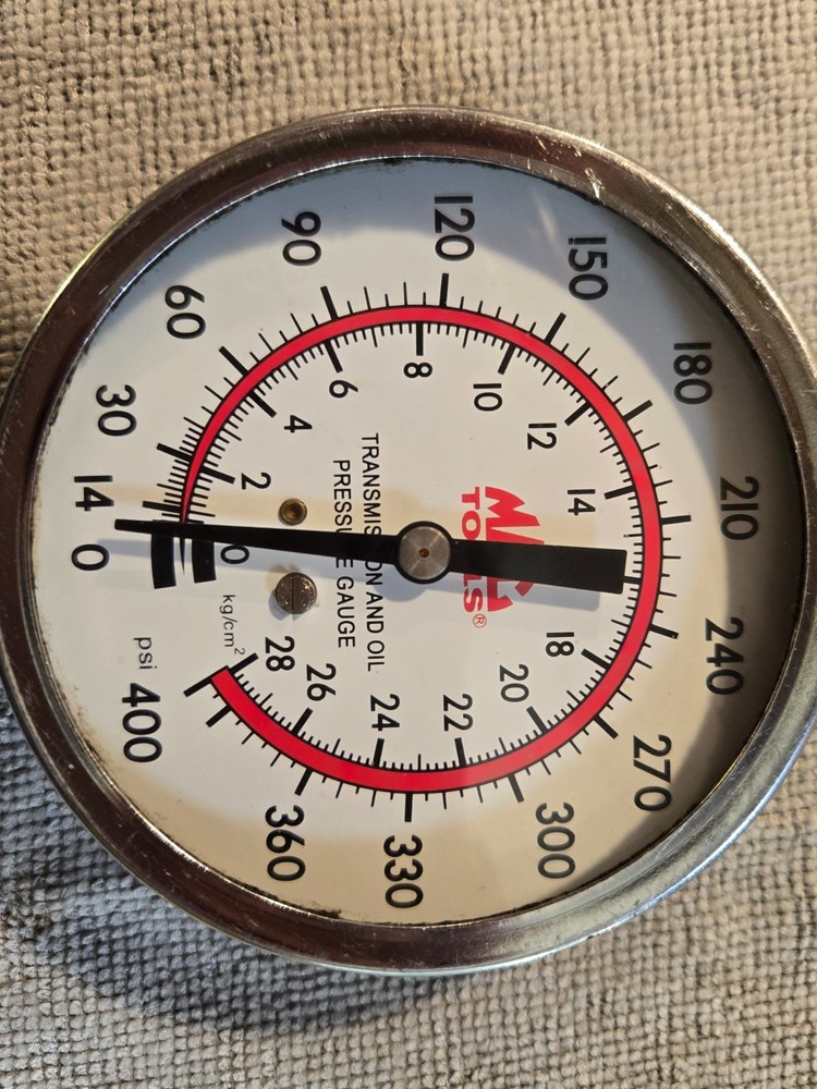 Mac Tools VG-301 Fuel Pressure Gauge With Case, Used
