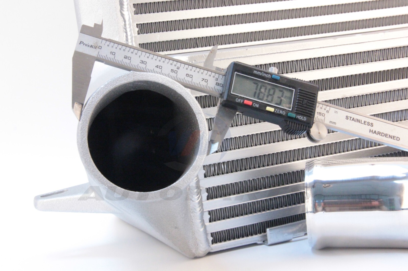 FMIC 7.5"STEPPED RACE INTERCOOLER FOR 07-13 BMW E82 E88 E90 E91 E92 N54 N55