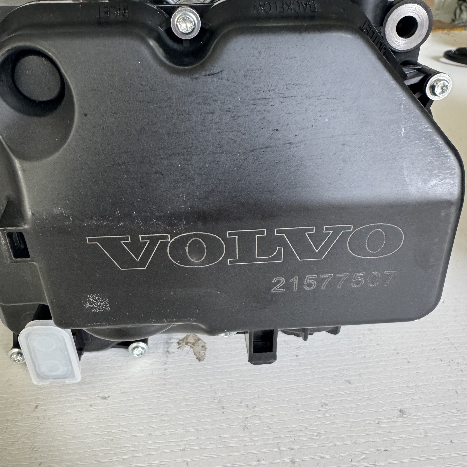 DEF PUMP FOR VOLVO MACK 12V D13 21577507 21577511 21332701 23753845 85003864