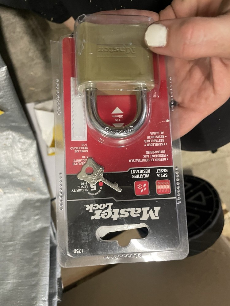 Master Lock Outdoor Resetable Combination Padlock