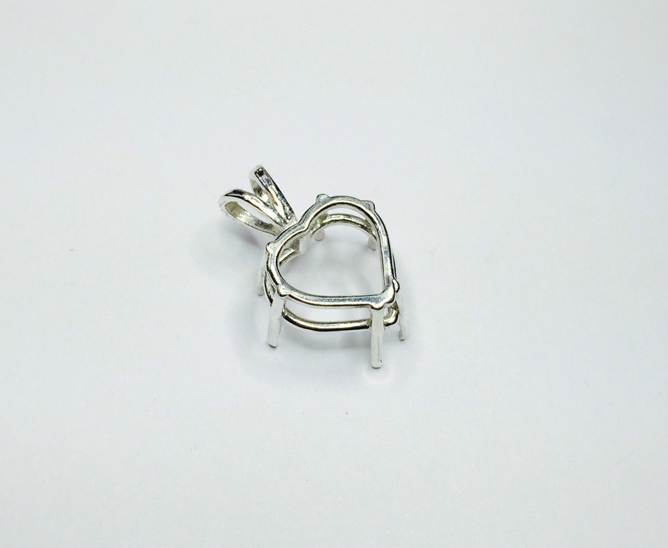Heart Cast Wire Sterling Silver Pre-Notched Pendant Setting (4x4mm to 16x16mm)