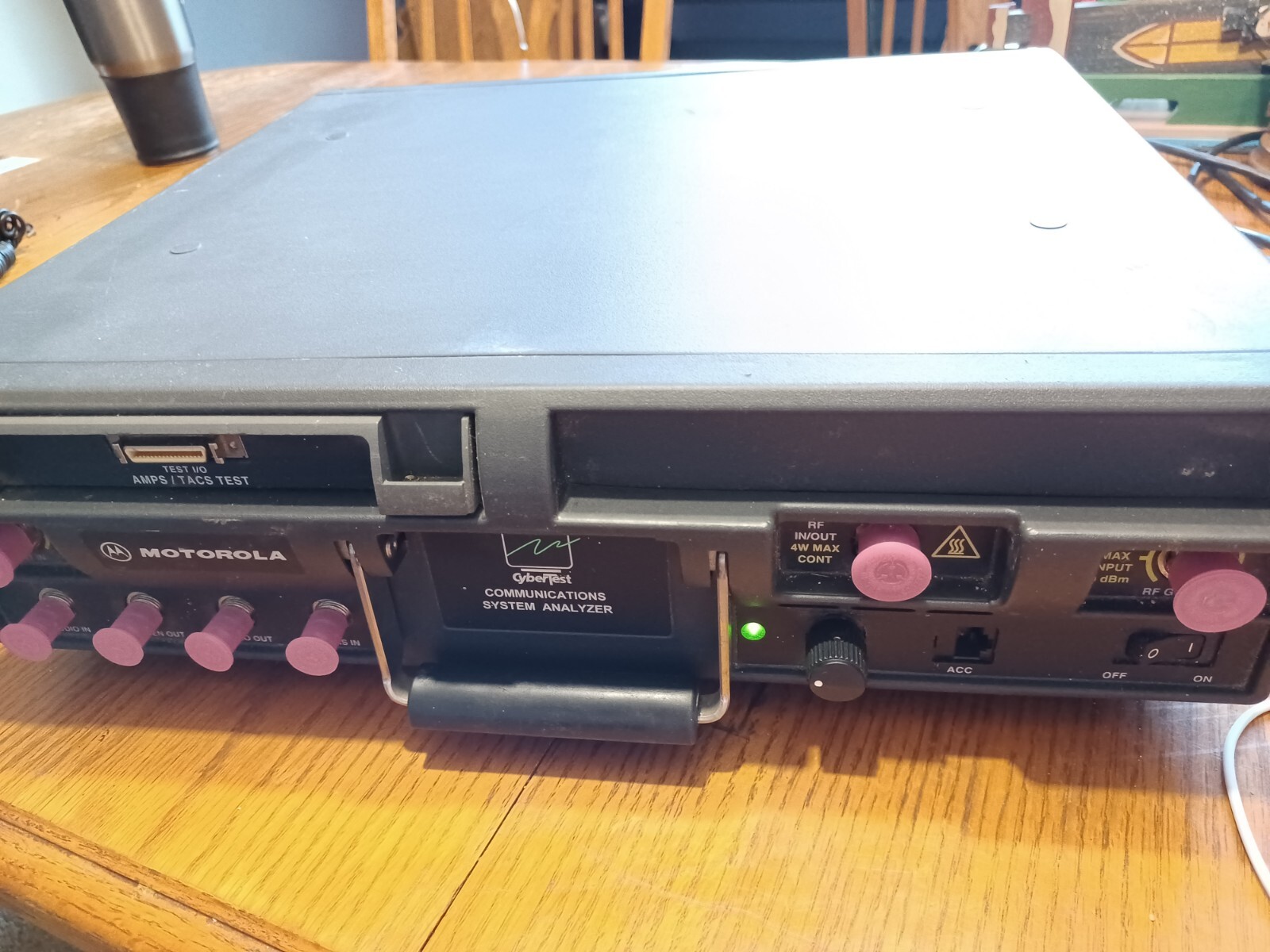 Motorola CyberTest Communications System Analyzer w/AMPS/TACS CBT1103A