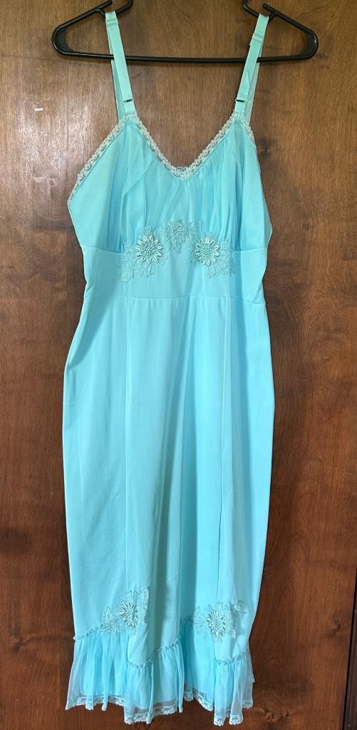 Vintage Carol Brent Womens Midi Slip Dress, Aqua. Size 36