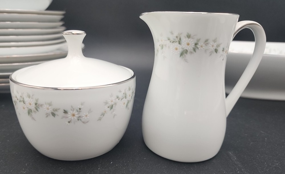 27 Pieces NORITAKE china "ANNABELLE" 6856 pattern "BEAUTIFUL"