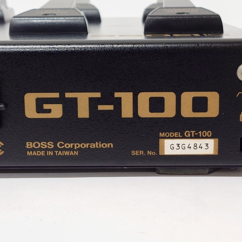 Boss GT-100 ver.2 Multi-Effects Processor Guitar Effect Pedal w/case, box Tested