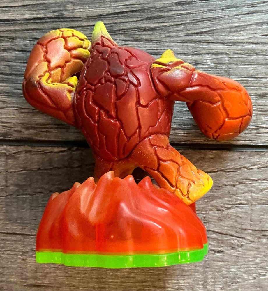 ☆ ERUPTOR LIGHTCORE ~ FIRE ELEMENT ☆ SKYLANDERS GIANTS FIGURE