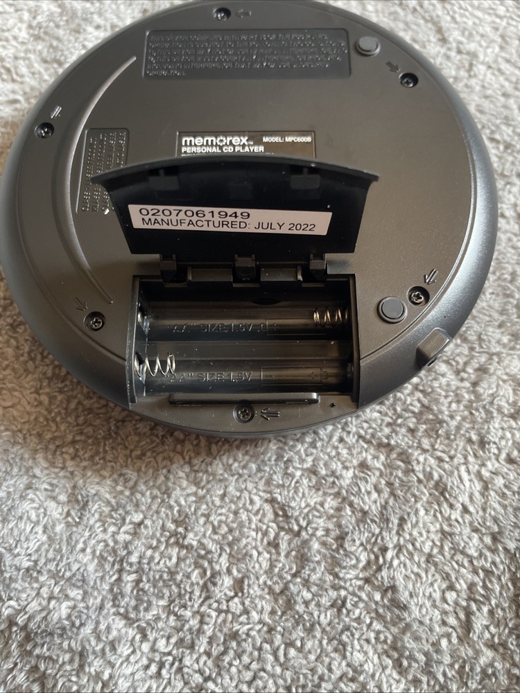 Memorex MPC600B Portable CD Player - Black TESTED AND WORKING