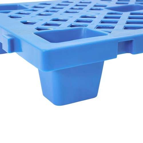 6 Pcs Interlocking Plastic Pallets for Efficient Warehouse Storage