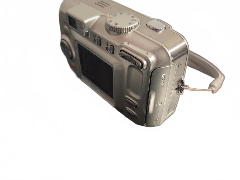 Kodak EasyShare CX7530 Camera | 2004 - 5MP - AA Batteries