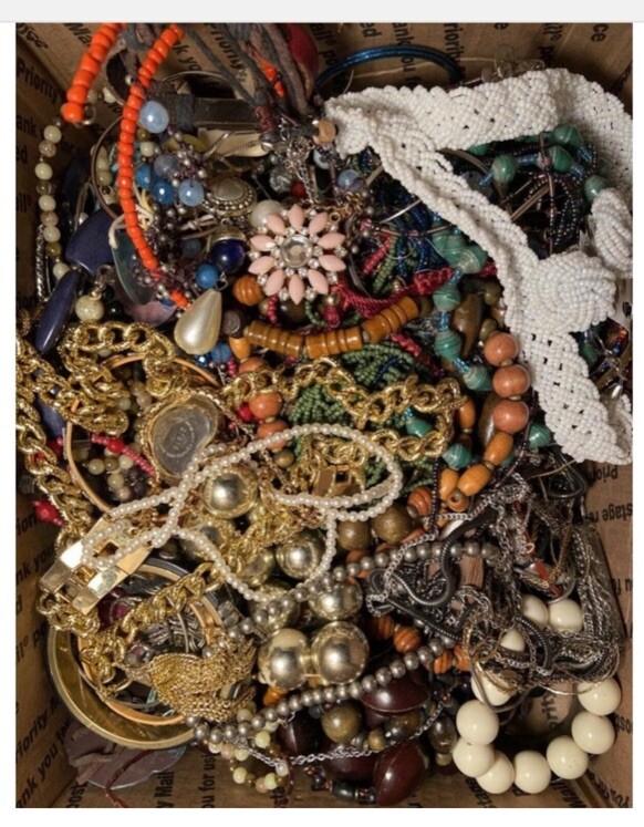 Vintage/Designer Unsearched Estate Jewelry Lot 2Lbs + Crown!