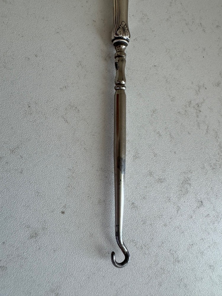 Antique Sterling Silver Handle Button Hook w/ Leaf Decoration & Monogram