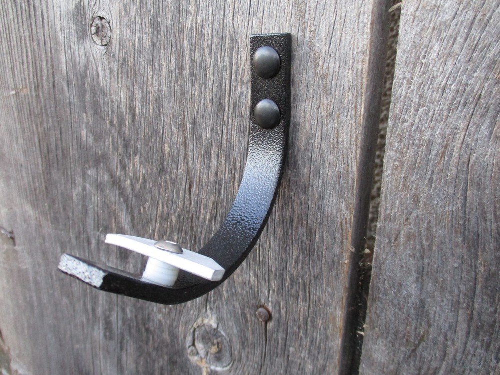 European Skull Mount Hangar / Skull Hook