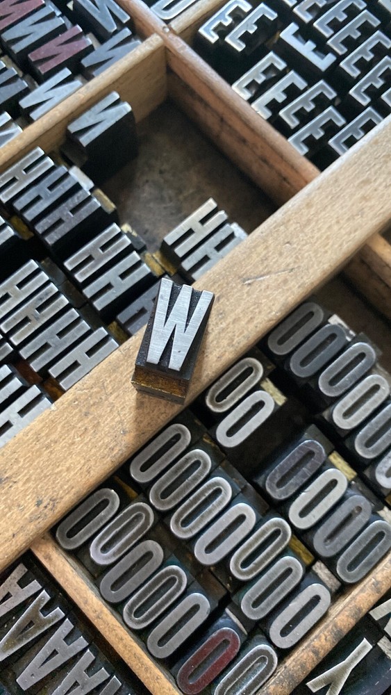 Vintage Printing Press Letter, W