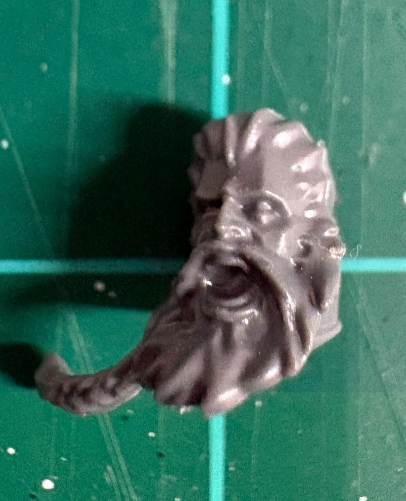 Space Wolves Space Marine Head E Unhelmeted Braided Beard 40K Bits Kitbash