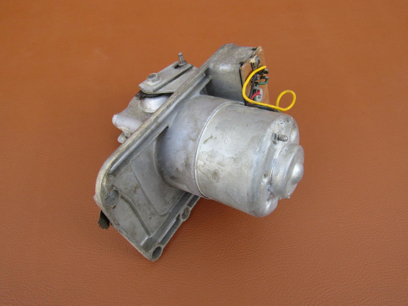 1958 Chevy Impala Nice Orig GM 2-speed Electric Windshield Wiper Motor 5044306