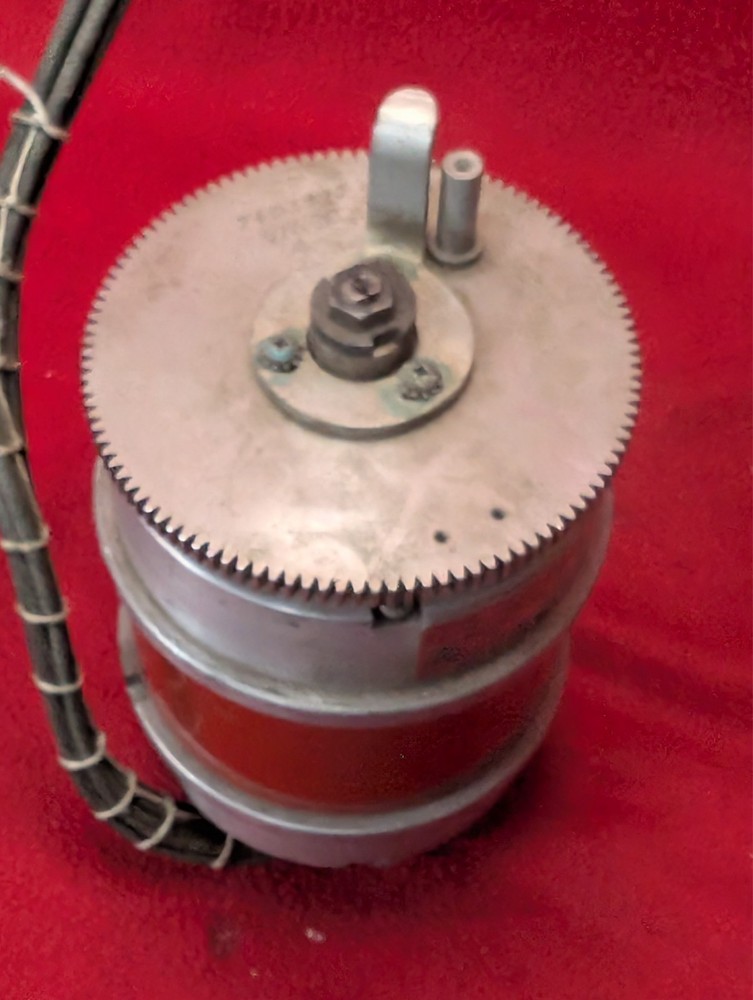 SYNCHRO GENERATOR MK 1 MOD 4 TYPE 5G BENDIX AVIATION MARINE DIV, 292803