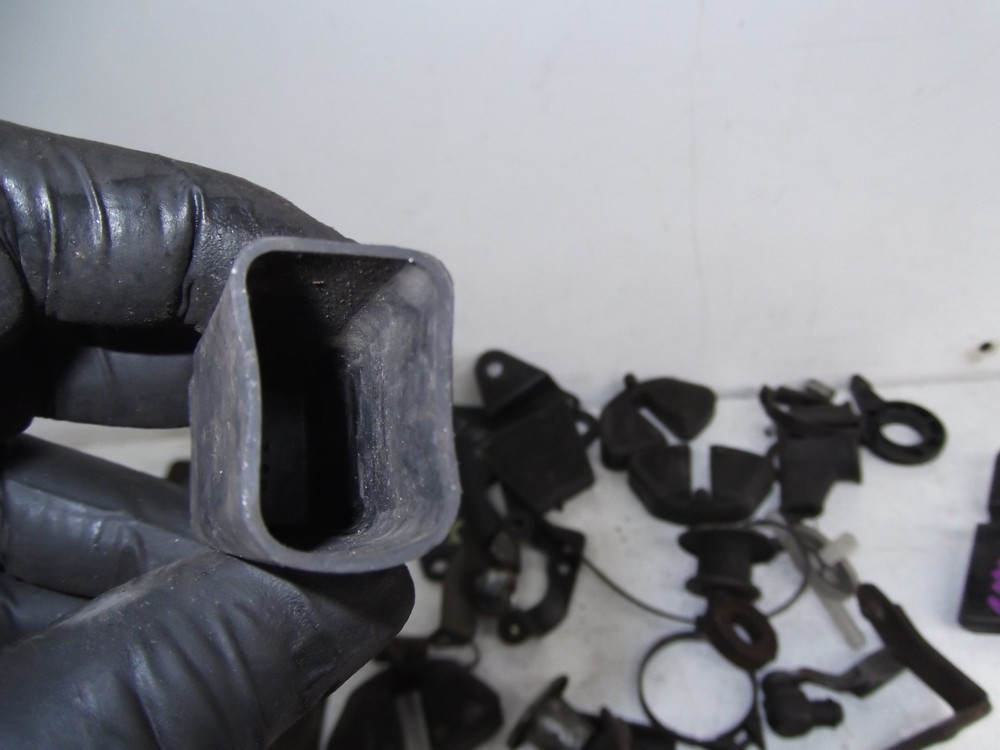 SUZUKI GSF400 BANDIT BRACKETS AND BITS